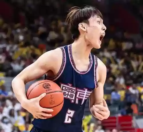 广东队常规赛首发阵容是谁(cba常规赛一支球队打多少场)插图3
