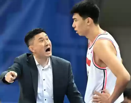 广东队常规赛首发阵容是谁(cba常规赛一支球队打多少场)插图2