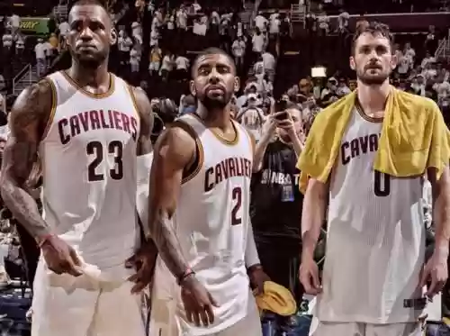 湖人三人组最强阵容图(nba历史最强五人阵容)插图1