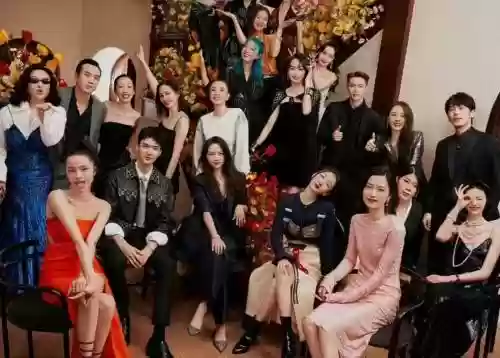 群星阵容搭配插图1