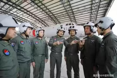 空军阵容搭配推荐插图
