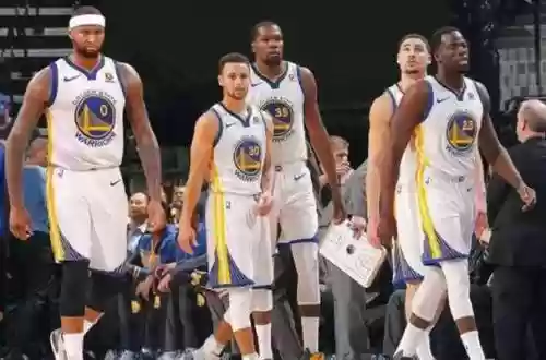 勇士三冠的阵容搭配，勇士三冠的阵容搭配图插图1