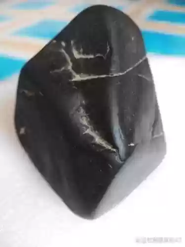 新版本黑色陨石在哪换装备,黑色陨石哪里爆的多插图1 新版本黑色陨石在哪换装备,黑色陨石哪里爆的多插图1